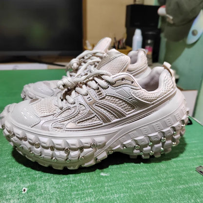 Fashion Brand Men's Or Women's Thick-soled Sports Shoes 2026 Spring New Rivet Design Couple Sports Shoes Breathable Casual Shoes