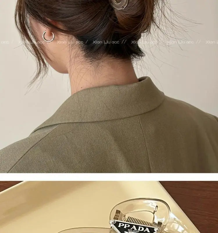 1/2pcs jelly colored injection molded clip, suitable for women's new high-end style, large board hair clip, shark clip hair clip