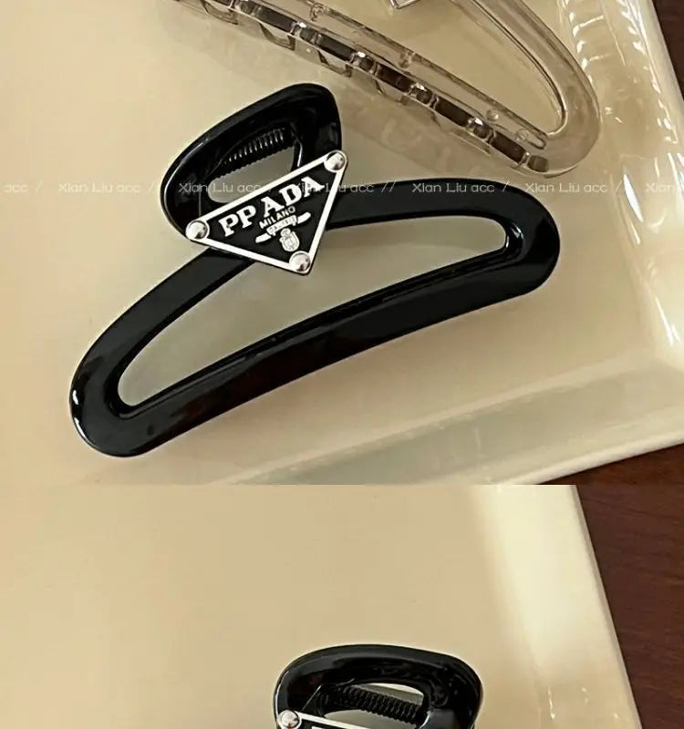 1/2pcs jelly colored injection molded clip, suitable for women's new high-end style, large board hair clip, shark clip hair clip