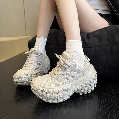 Fashion Brand Men's Or Women's Thick-soled Sports Shoes 2026 Spring New Rivet Design Couple Sports Shoes Breathable Casual Shoes