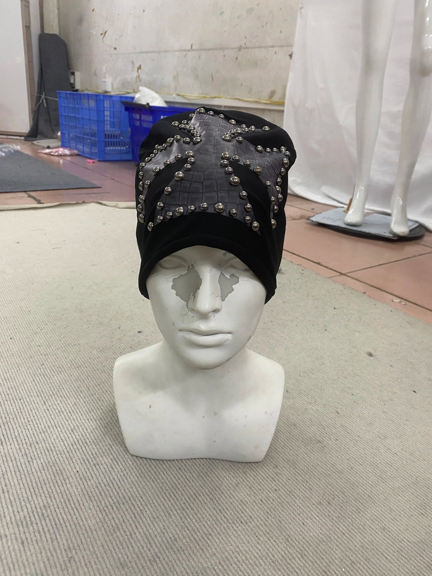 American letter willow nail cross knitted hat, woolen hat, men's and women's brimless hooded dome cold hat winter