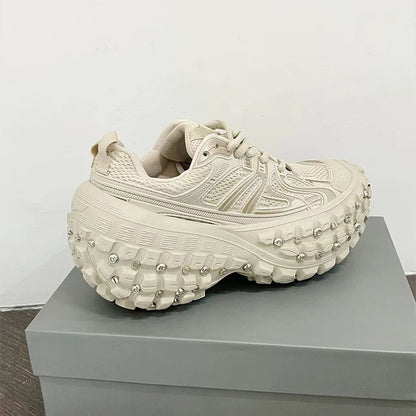 Fashion Brand Men's Or Women's Thick-soled Sports Shoes 2026 Spring New Rivet Design Couple Sports Shoes Breathable Casual Shoes