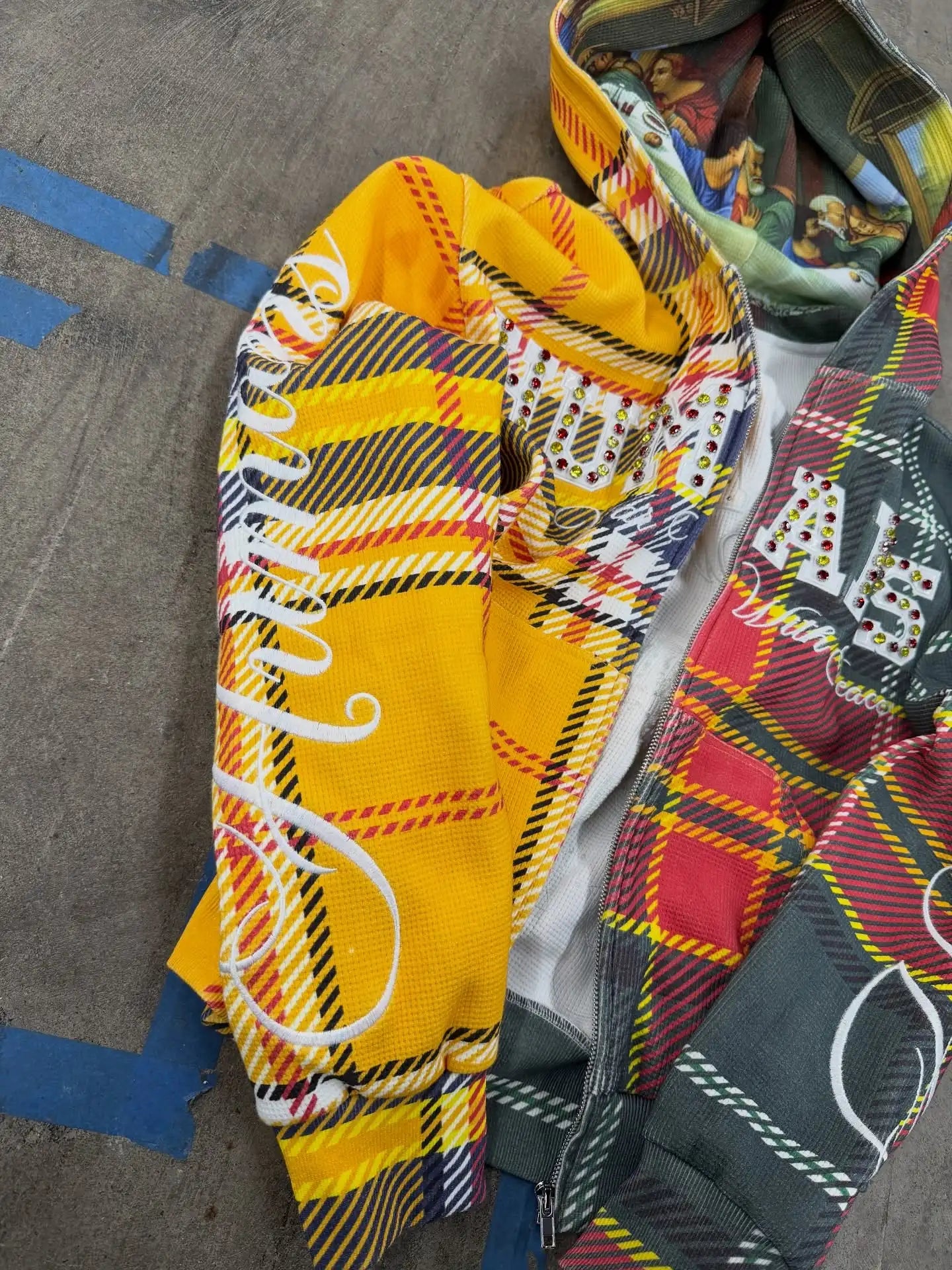 New Contrasting Color Splicing Plaid Hoodie Sportswear Harajuku Embroidery Hot Diamond Design Sweatshirt Lettering Loose Jacket