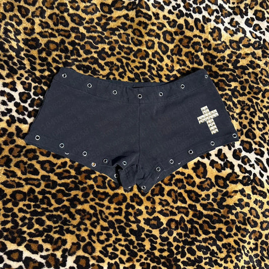 Gothic Grunge American Fashion Y2K Shorts Rivet Design Hip Hop Shorts Street Wear Punk Hot Pants Unique Retro Pants Emo punk