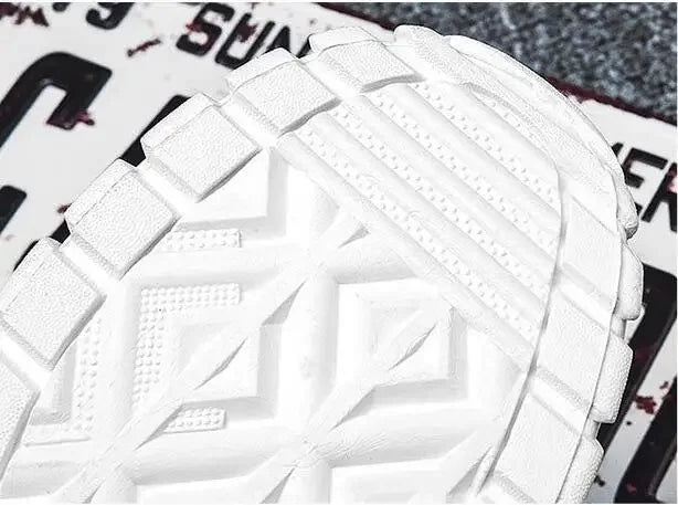 Shoes for Men 2025 New Men's Canvas Shoes High Top Casual Sneakers British Style Skateboarding Vulcanized Shoes Comfort Sneakers