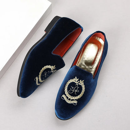 Men's Leather Shoes Velvet Embroidery Pointed Dress Shoes Men's Business Shoes Soft Soled Loafers Casual Flat Shoes