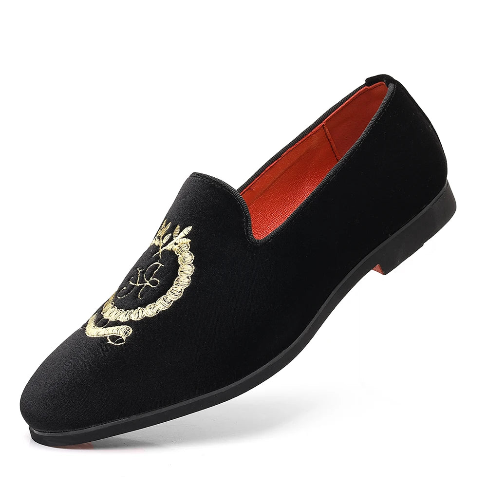 Men's Leather Shoes Velvet Embroidery Pointed Dress Shoes Men's Business Shoes Soft Soled Loafers Casual Flat Shoes