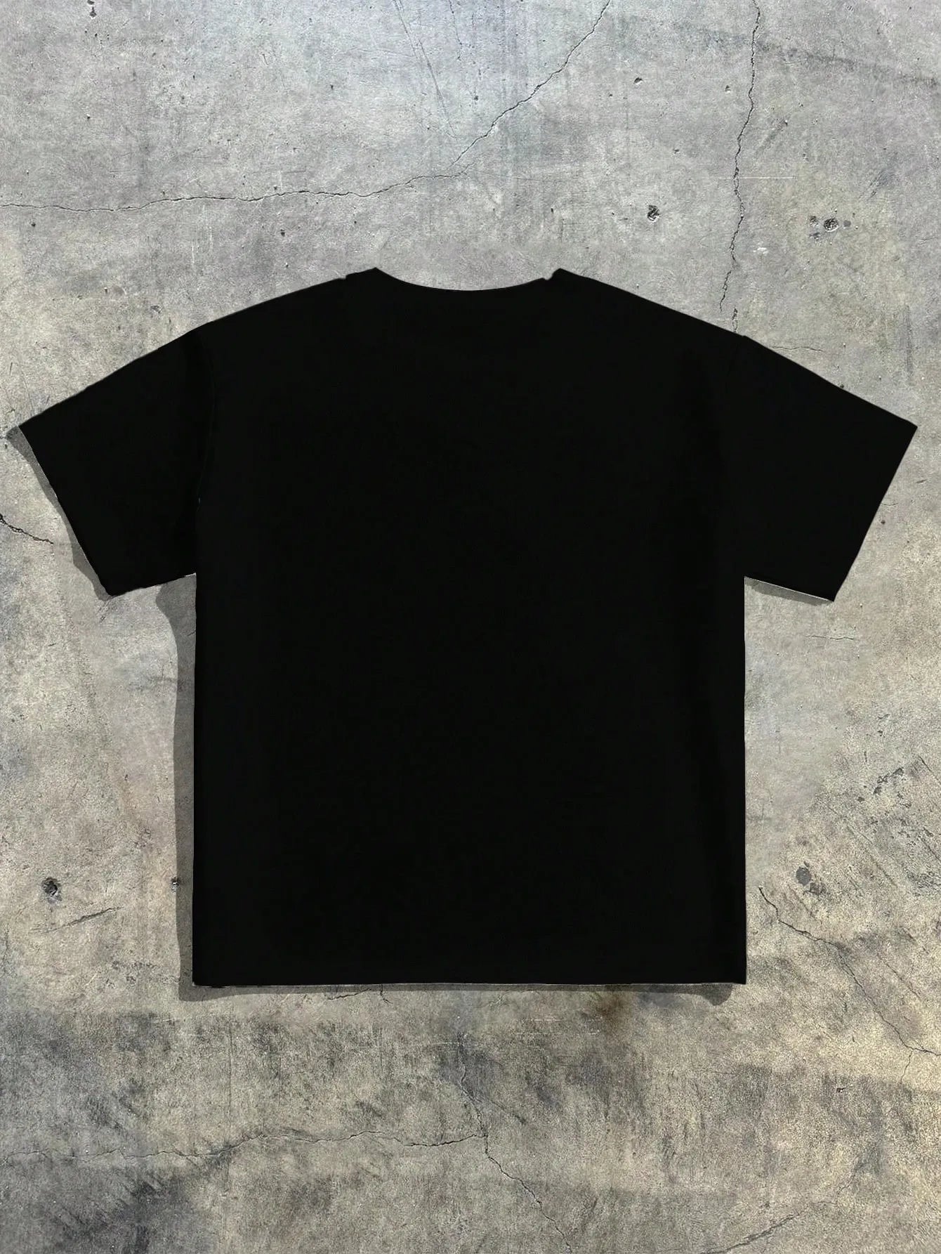 The 2025 summer new men's T-shirt is a casual fashionable soft and breathable 3D printed design for street and outdoor wear