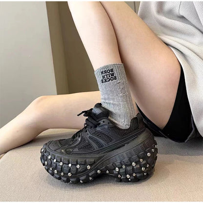 Fashion Brand Men's Or Women's Thick-soled Sports Shoes 2026 Spring New Rivet Design Couple Sports Shoes Breathable Casual Shoes