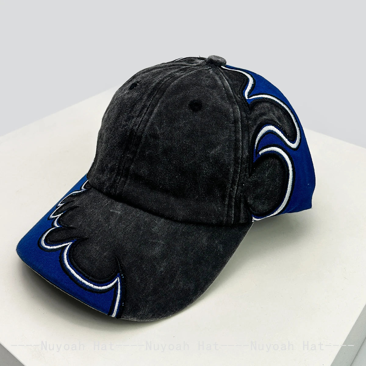 New Men Women American Street Embroidered Flame Baseball Hats Sunshade Hip Hop Versatile Personal Peaked Caps Street Fashion ins