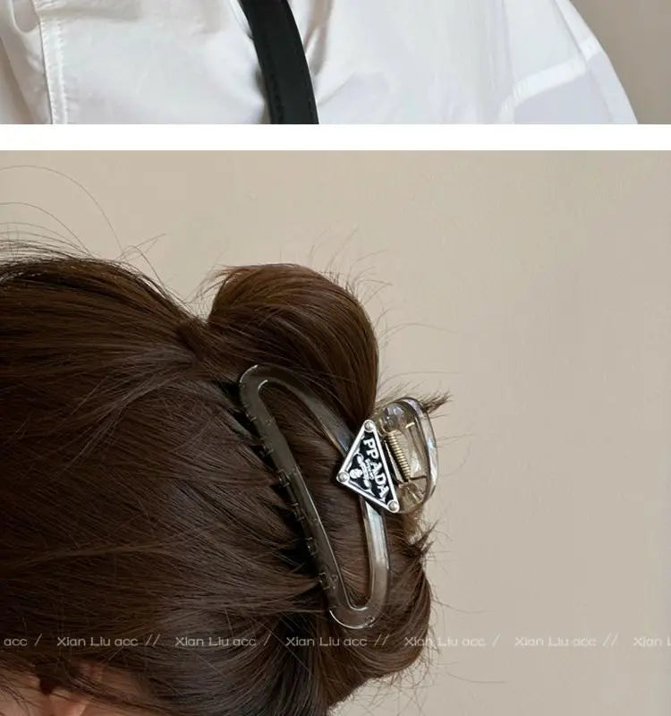 1/2pcs jelly colored injection molded clip, suitable for women's new high-end style, large board hair clip, shark clip hair clip