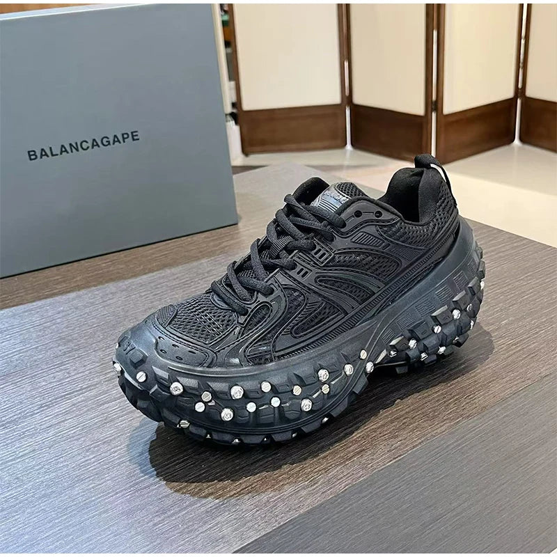 Fashion Brand Men's Or Women's Thick-soled Sports Shoes 2026 Spring New Rivet Design Couple Sports Shoes Breathable Casual Shoes