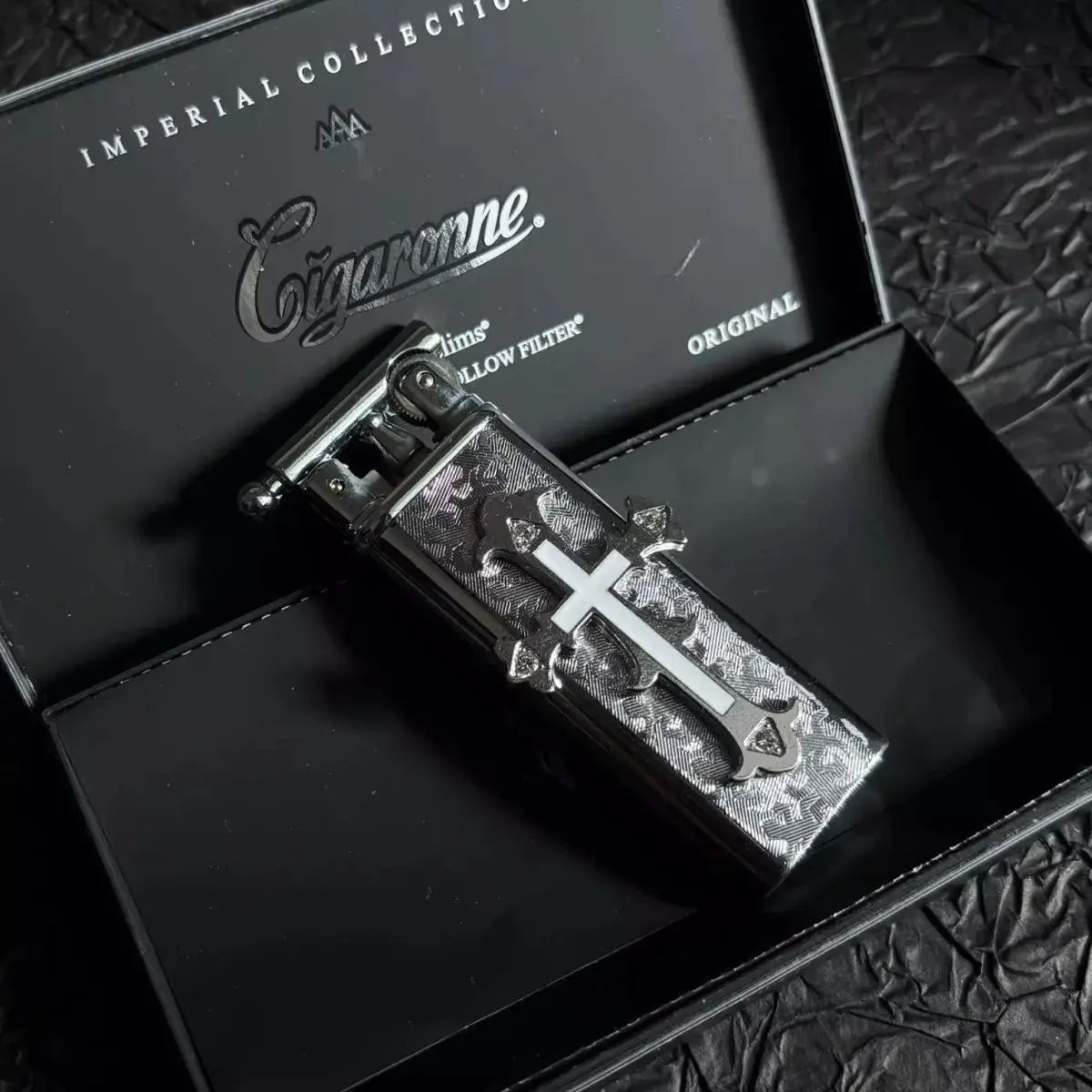New high-end handmade retro cross outdoor lighter with metal grinding wheel and open flame portable lighter smoking gift