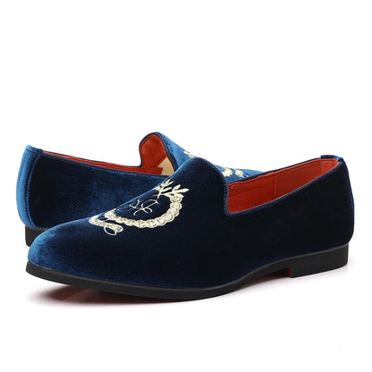 Men's Leather Shoes Velvet Embroidery Pointed Dress Shoes Men's Business Shoes Soft Soled Loafers Casual Flat Shoes
