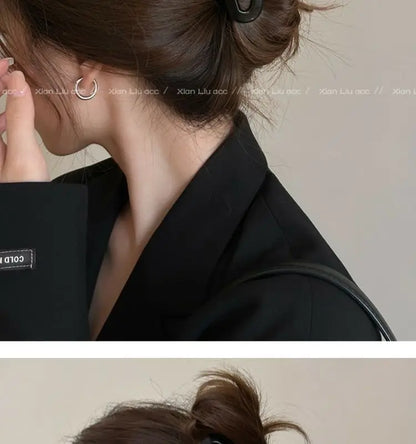 1/2pcs jelly colored injection molded clip, suitable for women's new high-end style, large board hair clip, shark clip hair clip