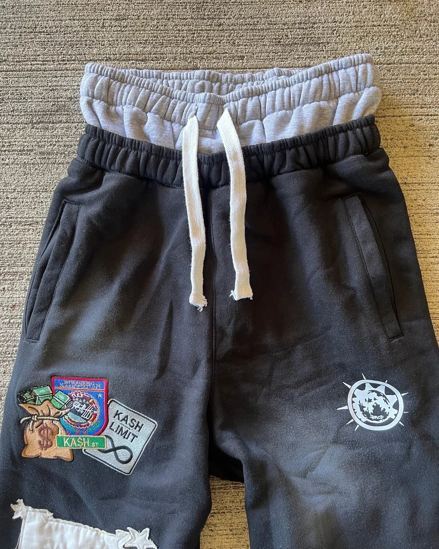 American Y2K Pants Baggy Sweatpants Letter Patch Retro Double Layer Design Men Hip Hop Gothic Elastic Waist Jogging Casual Pants